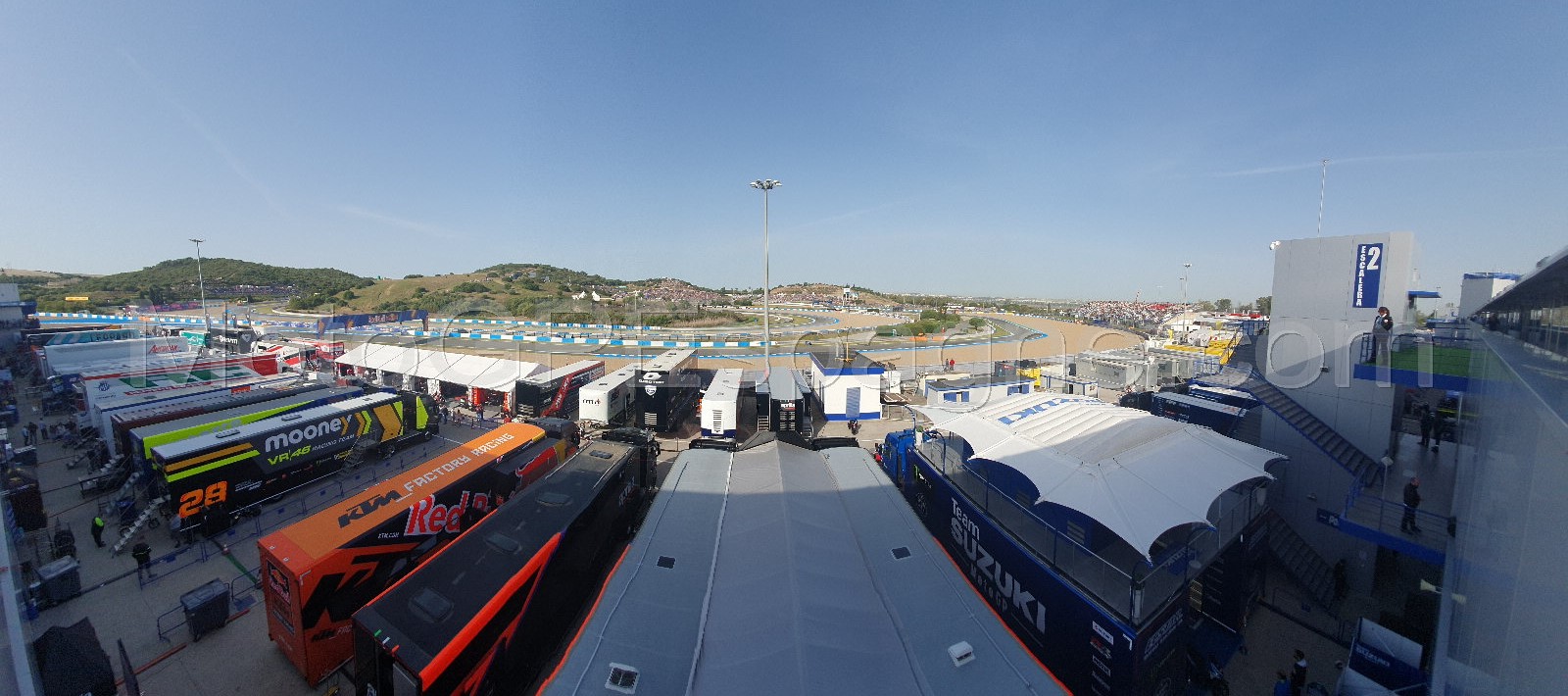 Espaces VIP avec une vue privilégiée sur le circuit Jerez-Angel Nieto