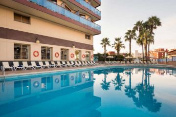 Hotel 4 étoiles â Pineda de Mar<br />GP Barcelone Motos