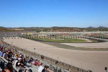 Tribune ROUGE <br />Circuit Cheste<br />MotoGP Valence